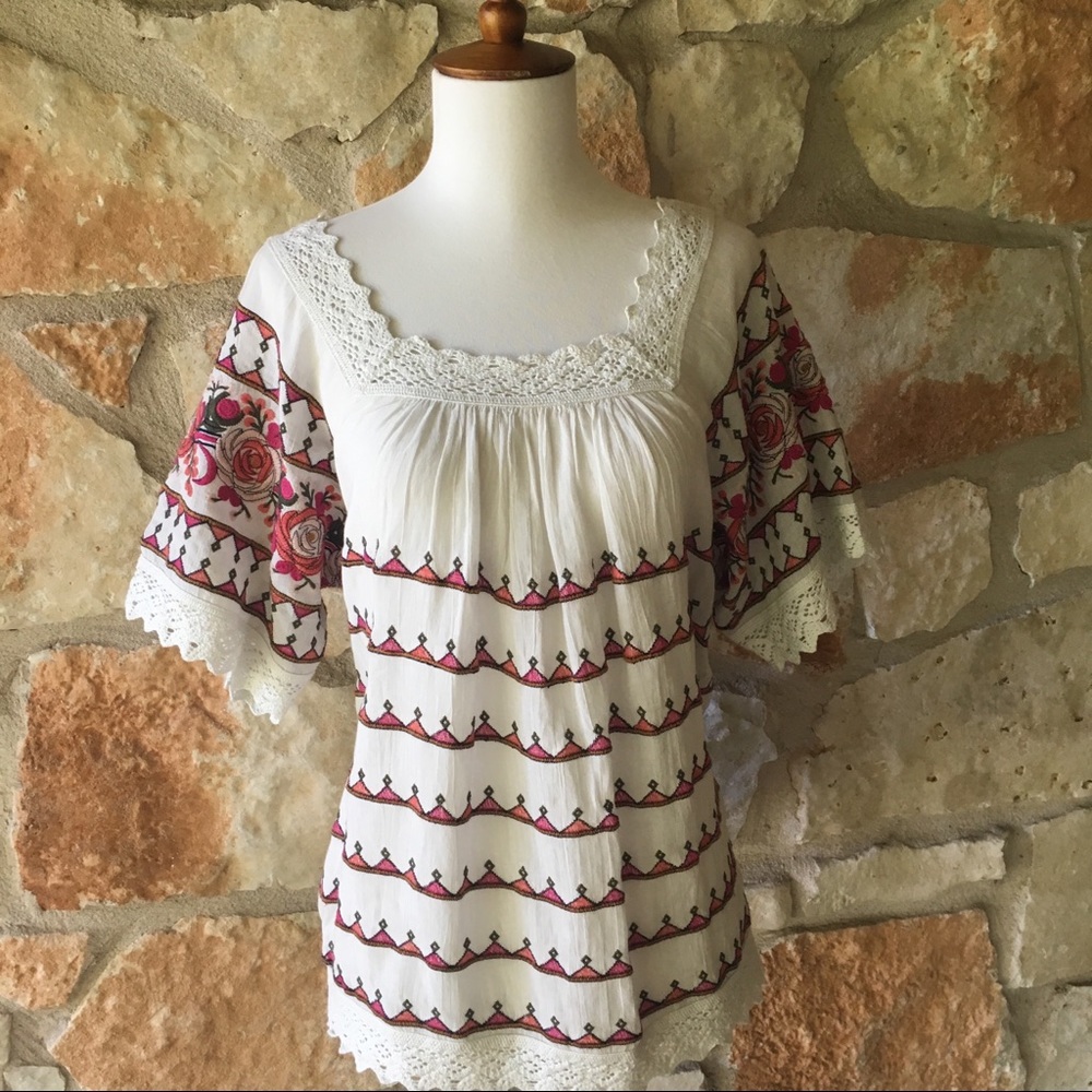 Anthropologie Maeve Embroidered Peasant Top - Picture 3 of 8
